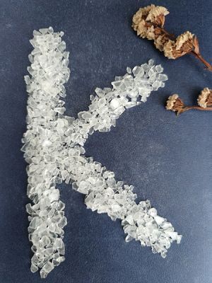 50/50 Hybrid Polyester Resin For Fast Cure Powder Coatings